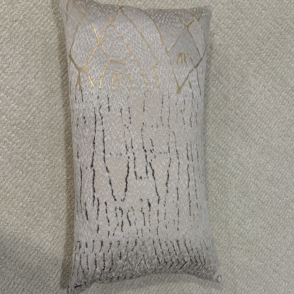 Wesr Elm deceptive pillow